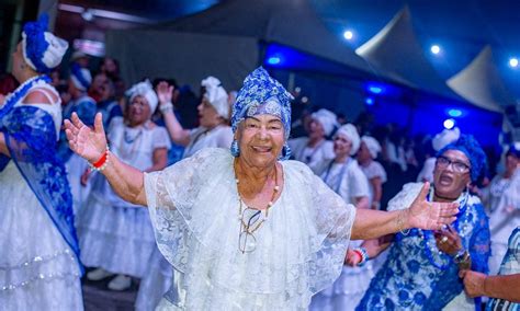  A Festa de Lançamento do Álbum Lunar Dreams de Luna Maya: Uma Noite Mágica e Cheia de Surpresas!